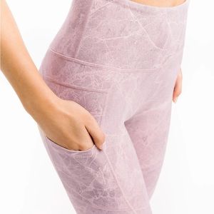 Pink Digital Granite Pocket Light n Tight Hi-rise 7/8 24" size: 6-8